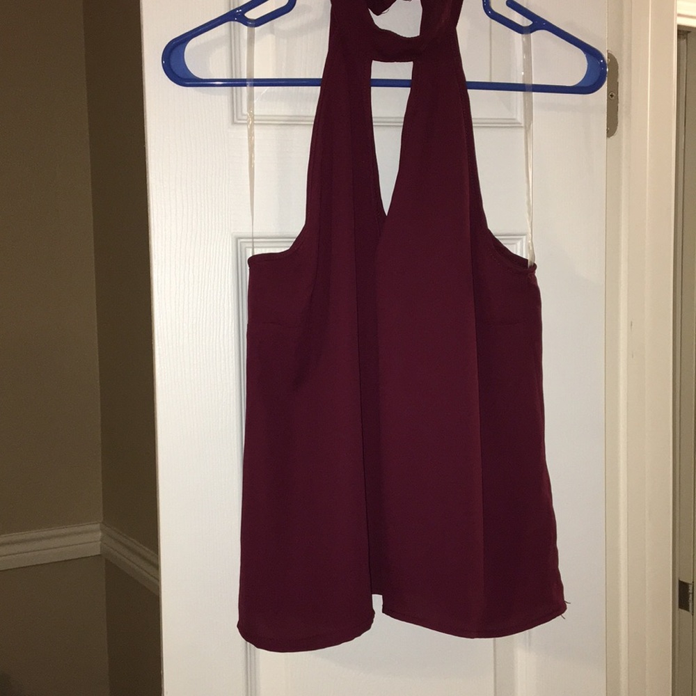 Maroon tank